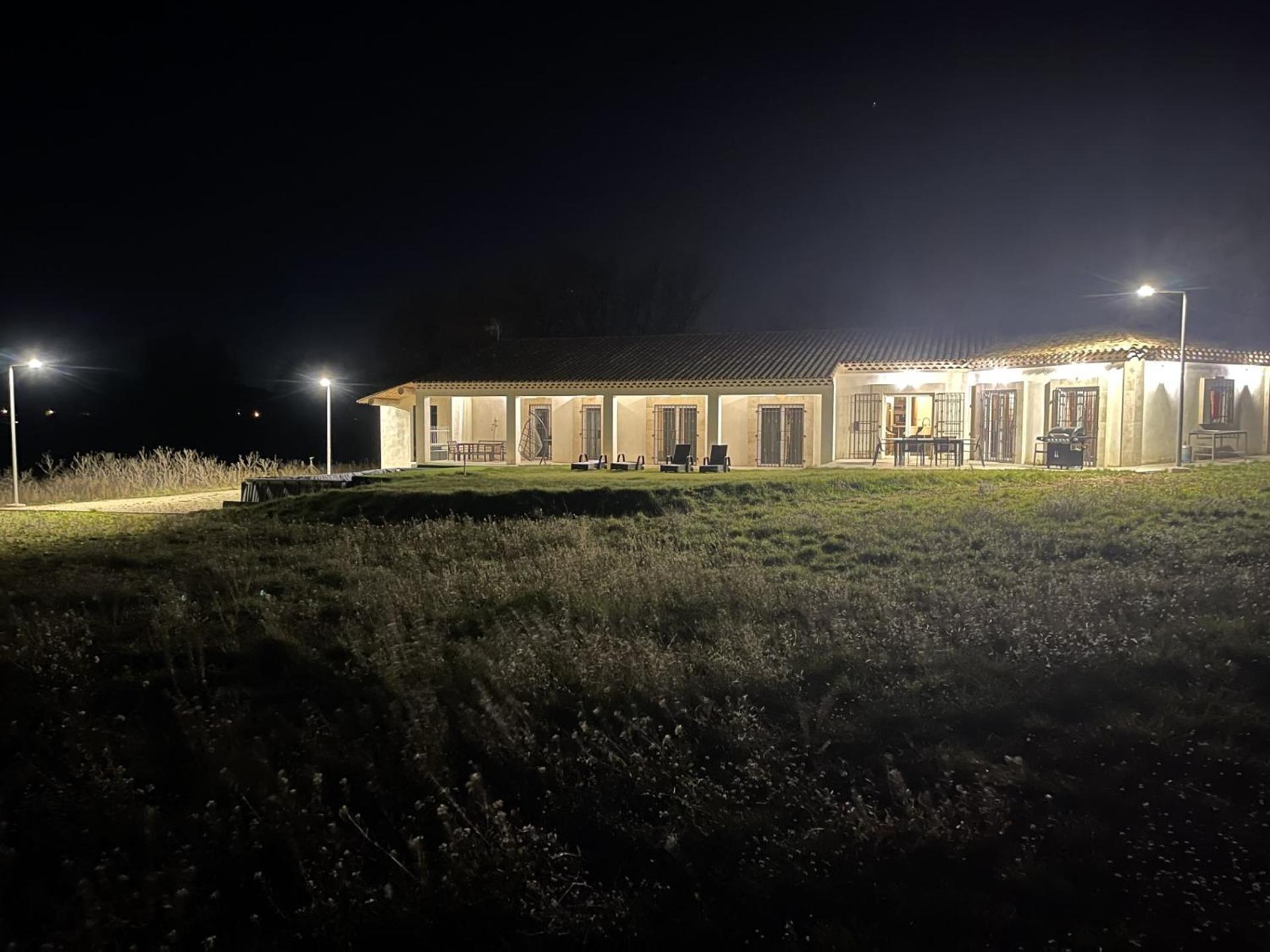 Villa Rians Rians  Exterior foto